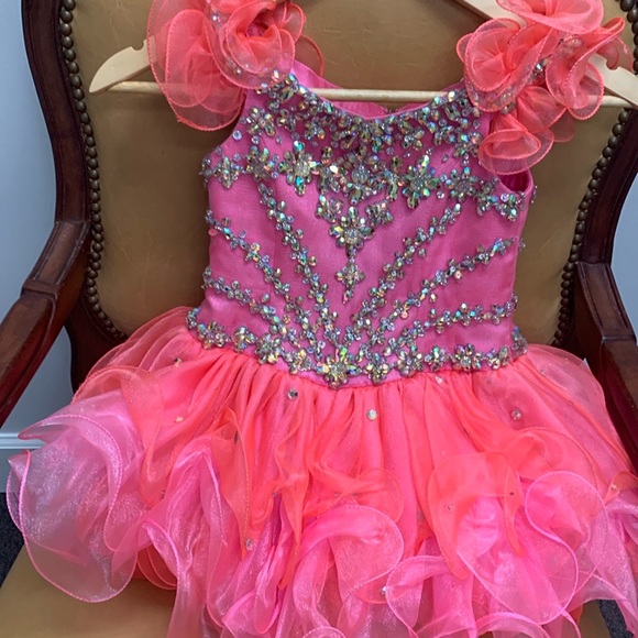 High glitz girls pageant dress like new - Picture 5 of 5